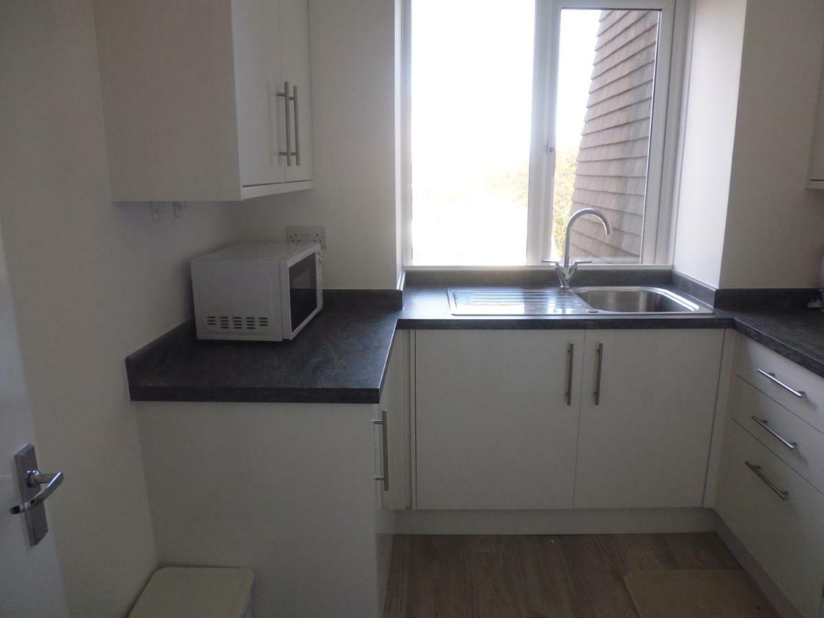 Close To Beach And Town Square Борнмът Екстериор снимка